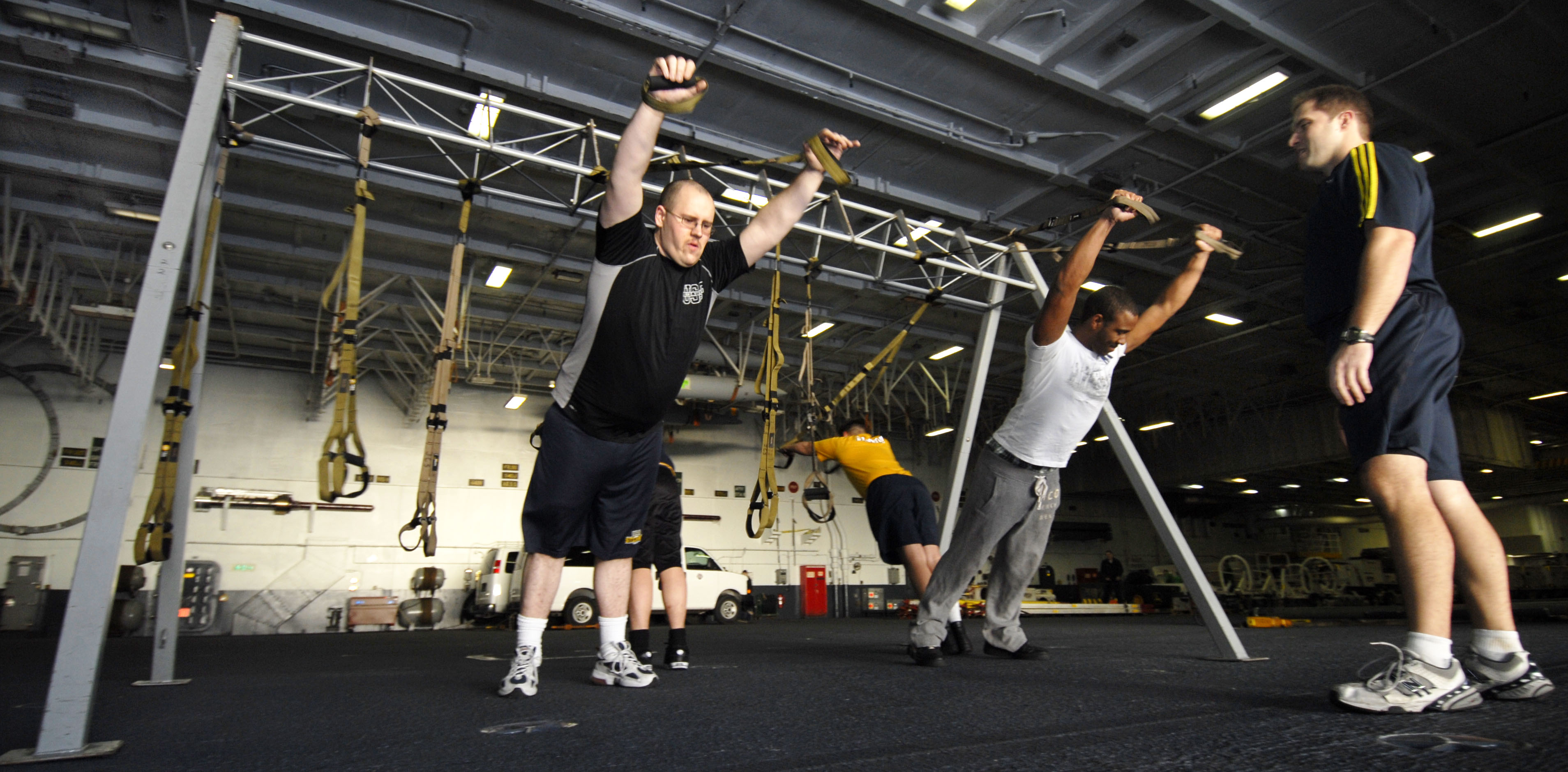 US_Navy_100122-N-2475A-087_USS_John_C._Stennis_fitness_coordinator_conducts_exercise_training.jpg